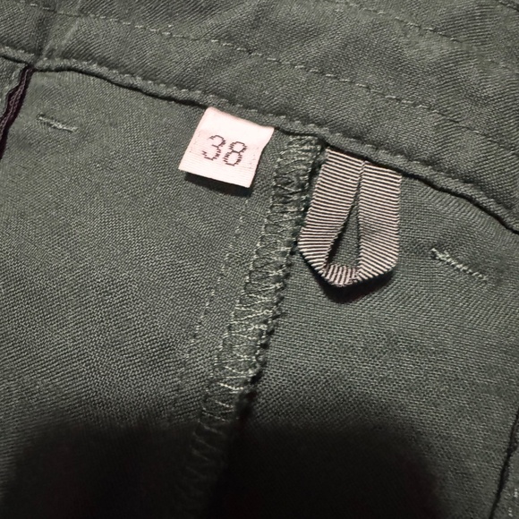 OUTLIER NEW WAY SHORTS. HUNTER GREEN. SIZE 38 - Picture 4 of 5